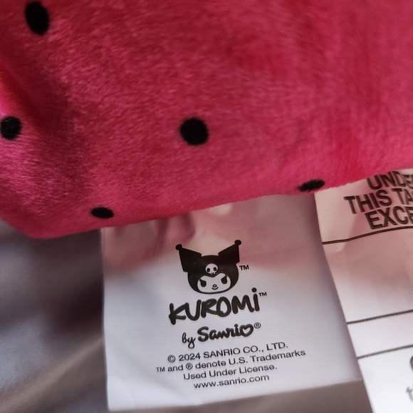 SANRIO-KUROMI Roses R Cute 2pc Travel CLOUD Pillow & matching Silk Touch Throw. - Picture 6 of 6